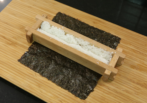Fill up the sushi maker